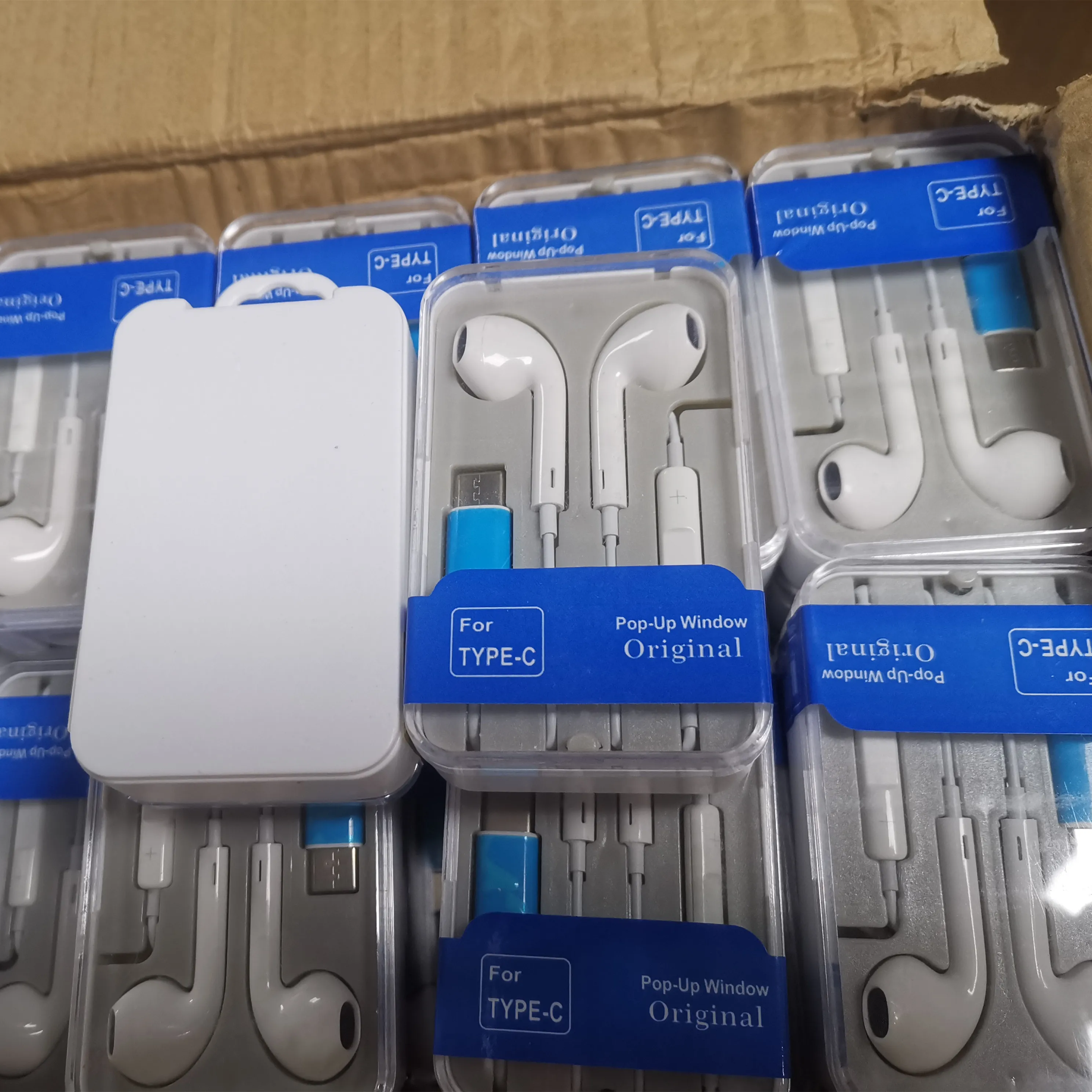 High Quality Type-C Wired Headphones for iPhone 15 Bass Boosted In-Ear Gaming Wired USB C Earphone with Mic Earbuds for Samsung