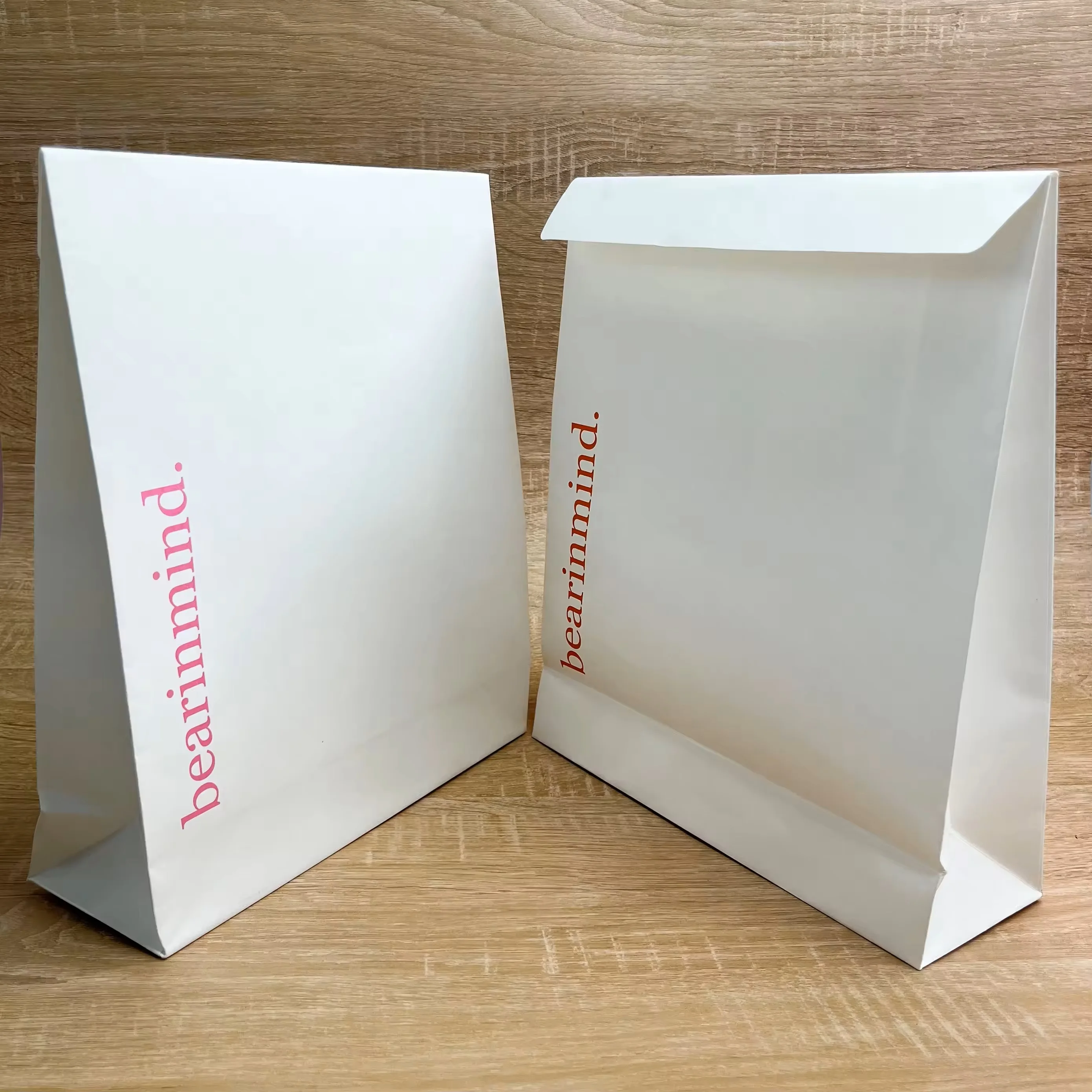 Kraft Shopping Delivery Bag with Sticker 100% Recyclable Environmental Friendly Custom Logo Kraft Paper Mailer Bag Envelope Bag