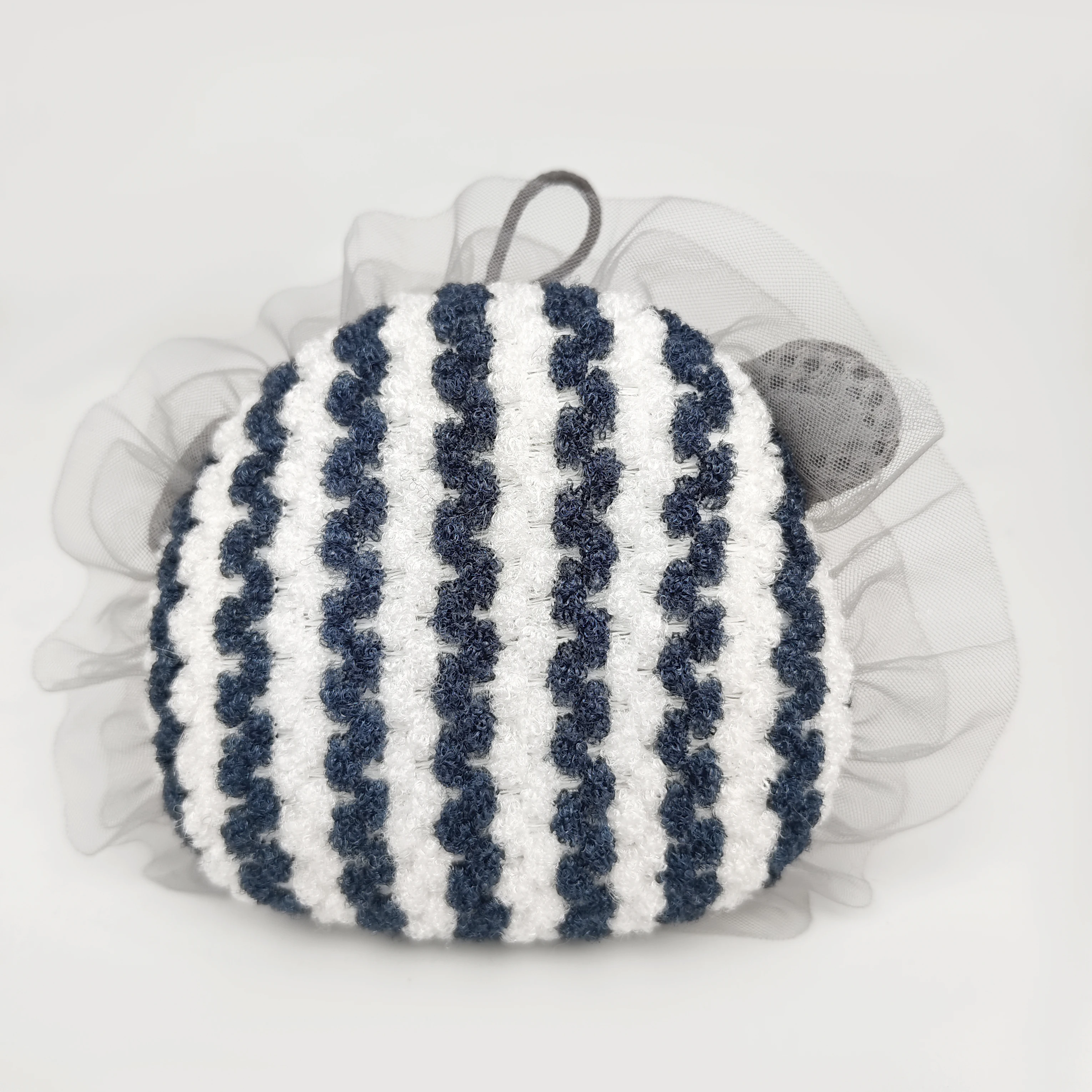 Cartoon lion modeling bath ball, high-grade bath flowers effectively exfoliate and dead skin, without hurting the skin.