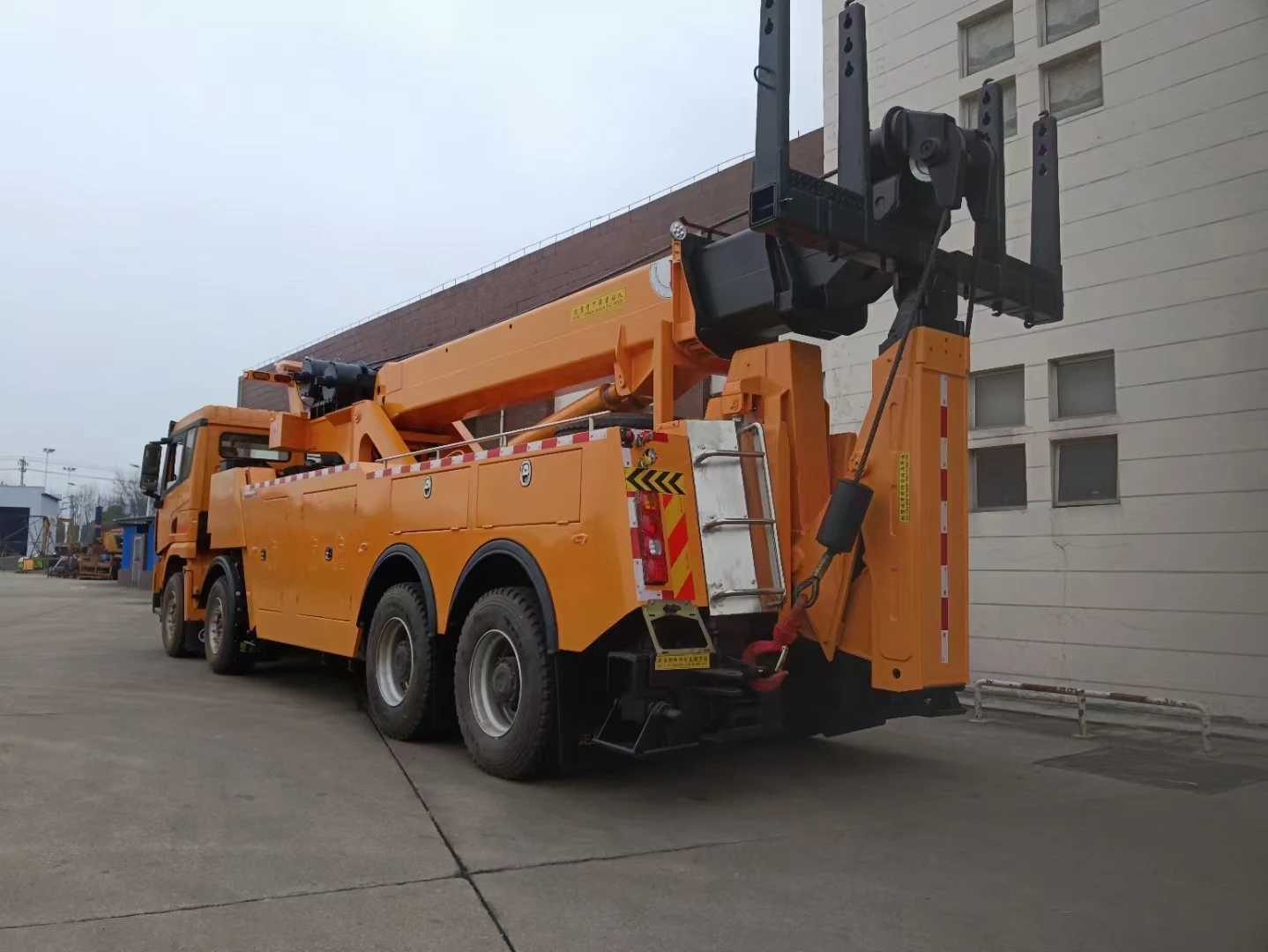 Shacman F3000 бренд Rhd 420 л.с. 30 тонн Автомобильный Кран-эвакуатор и БУКСИРОВОЧНЫЙ грузовик для работы по дороге городских повреждений