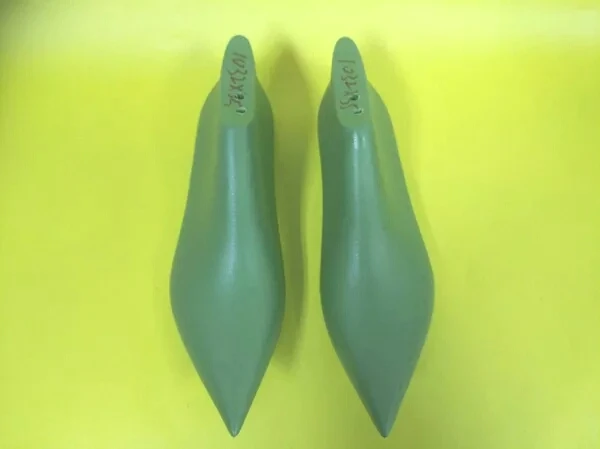 Ladies ultra long pointed toe plastic shoe lasts 7cm