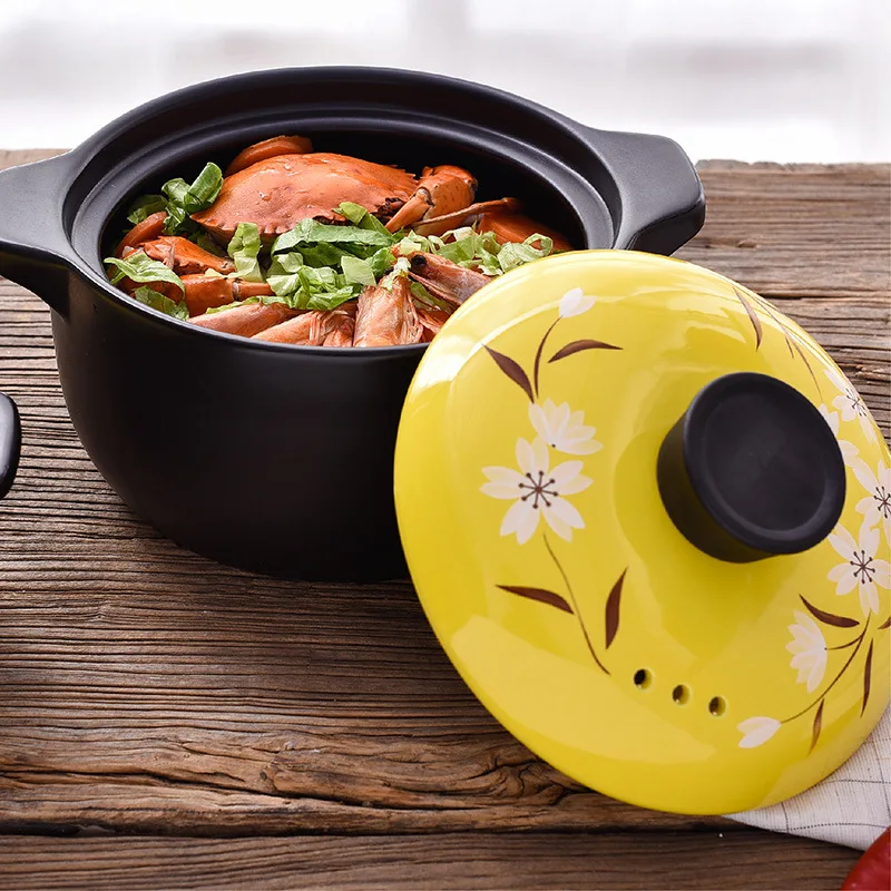 Wholesale hot selling durable casserole ceramic clay pots for cooking cookware casseroles dish with yellow lid