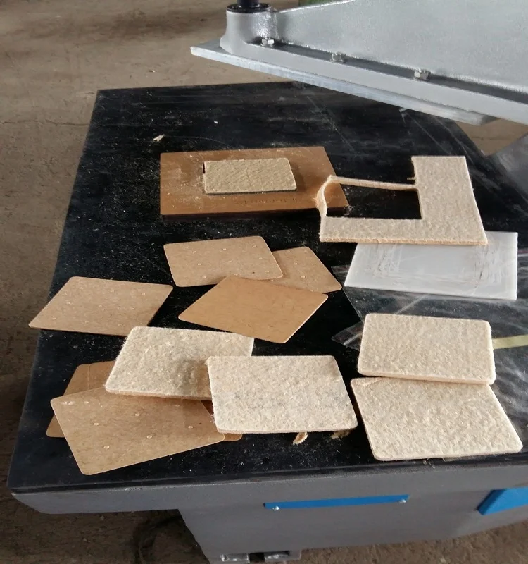 20T hydraulic swing arm bra cup cutting machine