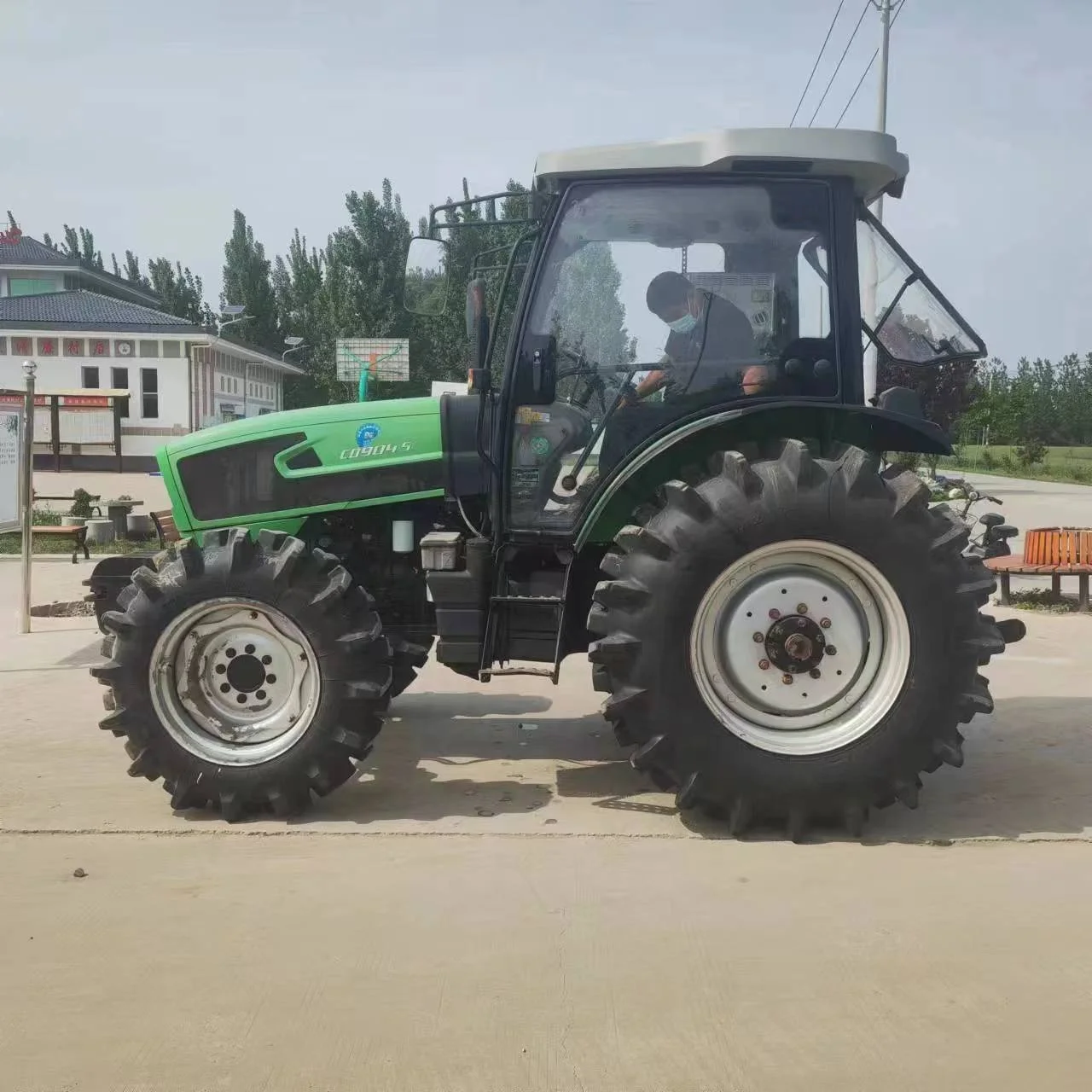 Подержанный DEUTZ-FAHR трактор 100 hp ТРАКТОРЫ для сельского