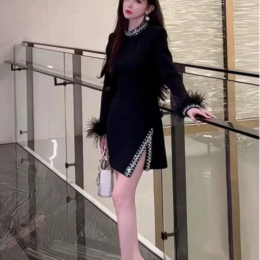 Black Party Dress Dingdiamond Dress 2023 Autumn New Slim Fit Split Short Feather Decorative Skirt