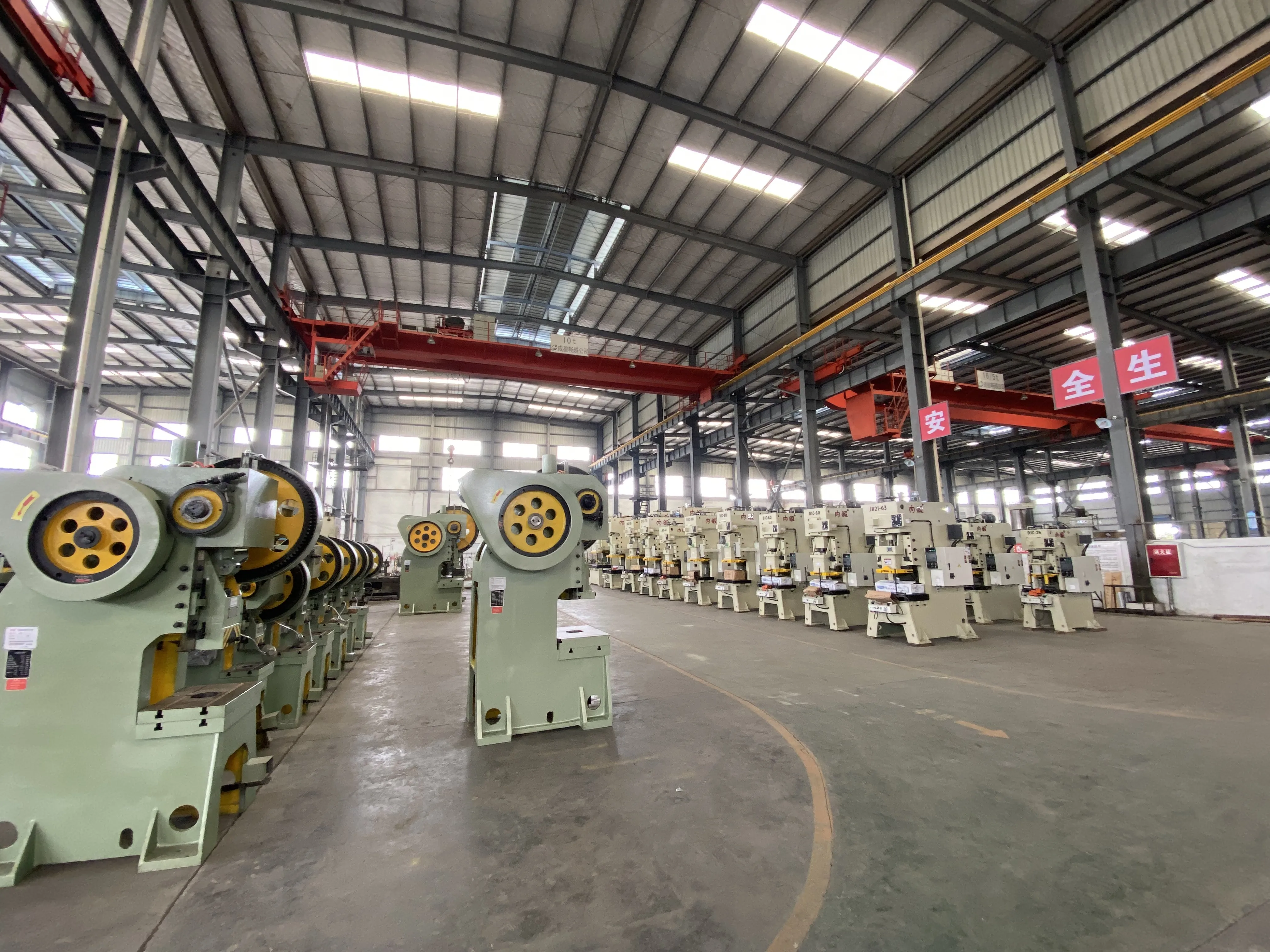 Pneumatic Snap Button Press Machine Automatic With Mold Jeans Button And Rivets Making Machine