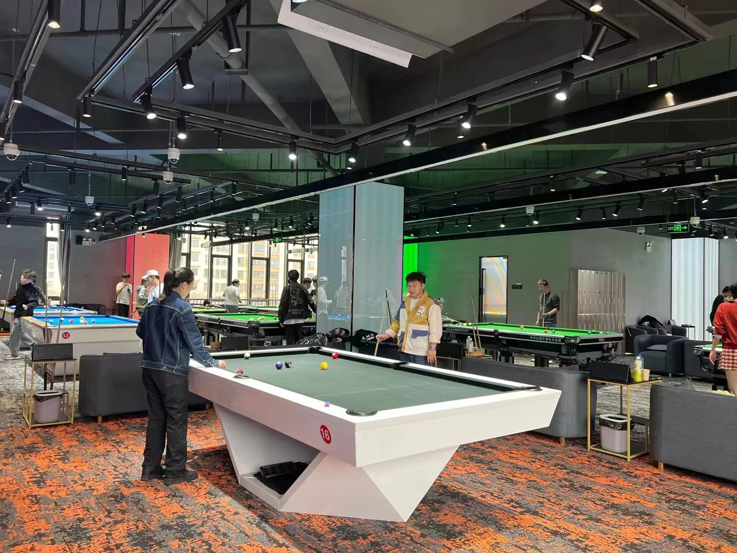 2024 China factory made good quality 7ft 8ft 9ft standard size american style pool billiards table for sale