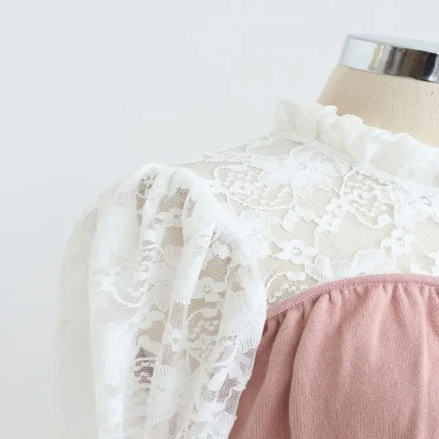 
Hot selling good quality white lace Long sleeved casual dresses pink dress with a bow 