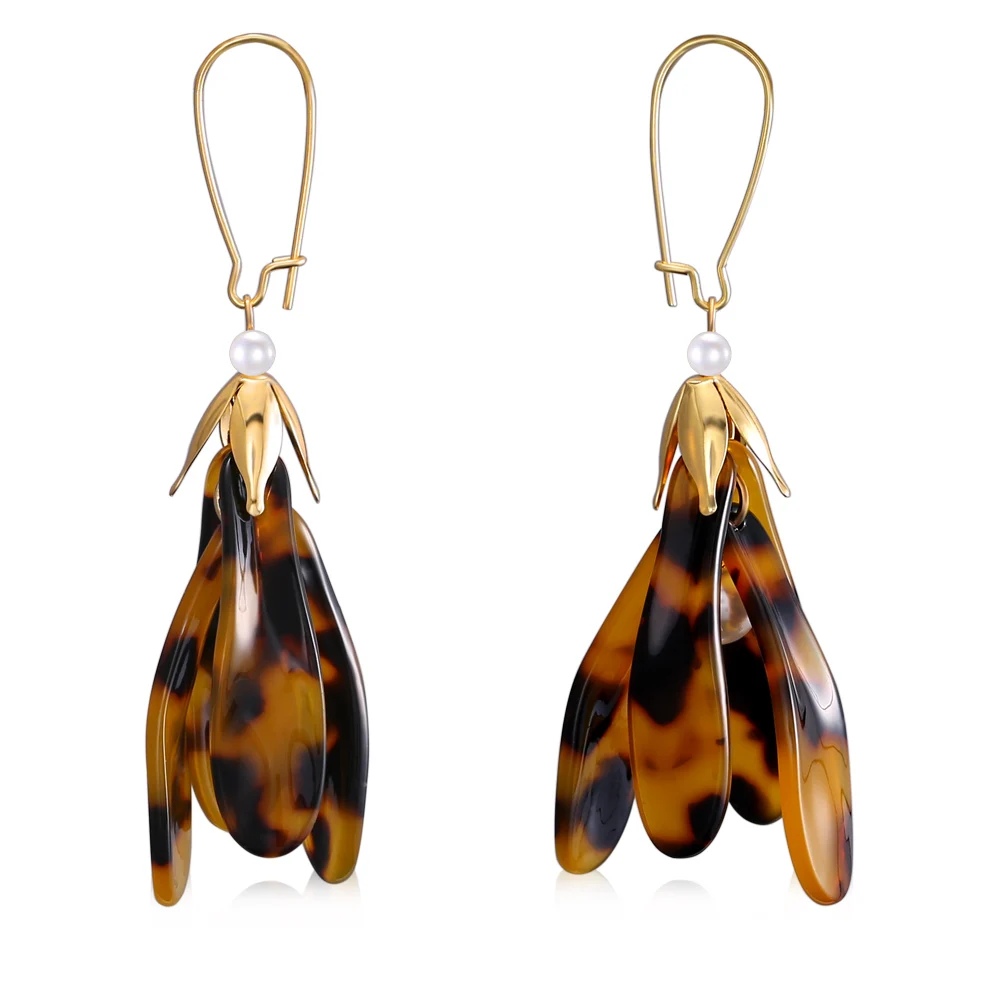 loose acrylic resin tortoise flower fashion earring gold plating shepherd hook earring with pearls