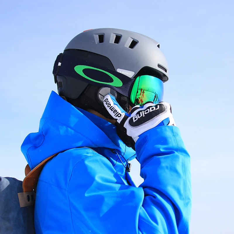 LIVALL PC+EPC RS1 outdoor ski sports intercom ski snowboard adjustable auto protection helmet with Bluetooth from China