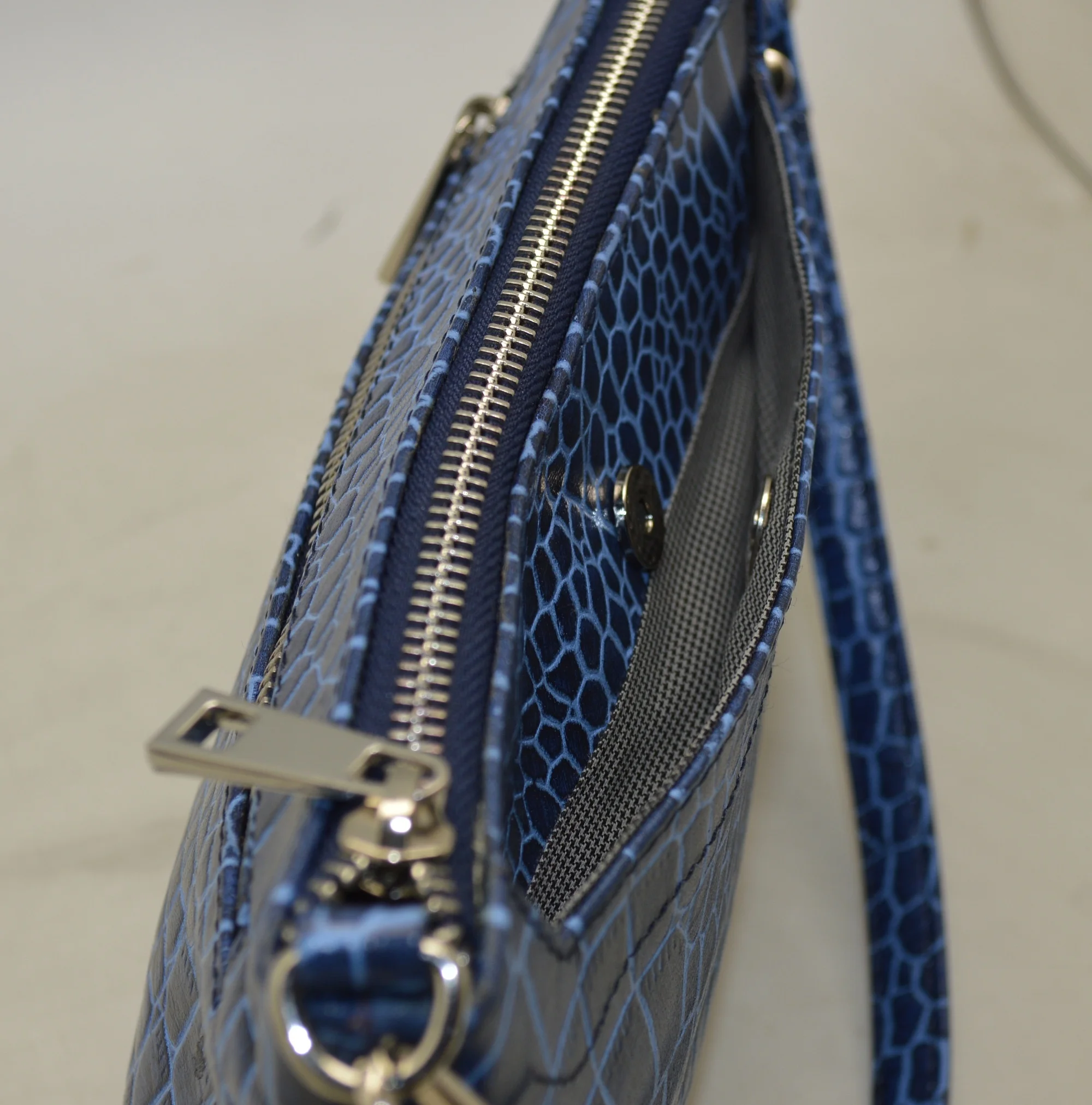 Wholesale handbags ladies Crocodile Print leather phone sling bag women shoulder crossbody bag luxury brand purses Premium bag