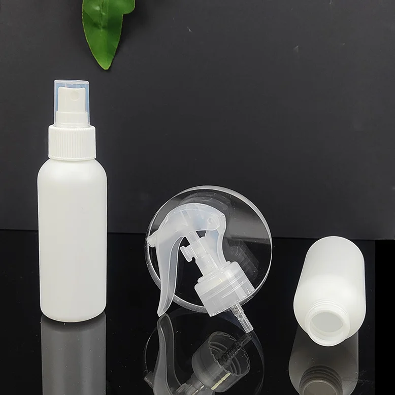 Empty Refillable Liquid Container 100ml 300ml 500ml Matte White PE Plastic Spray Bottles with Trigger Sprayer