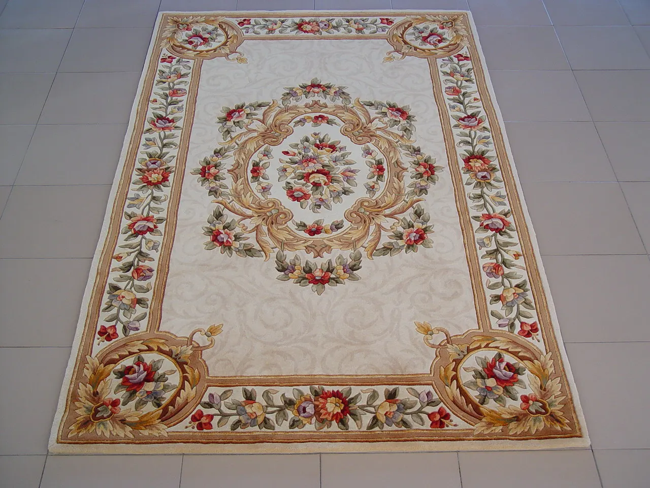 
Octagon wool carpet and rug for bedroom 