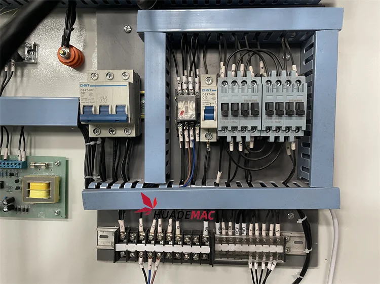 Huade Machinery PVC HDPE PE PPR Plastic Profile and Pipes Haul off Machine