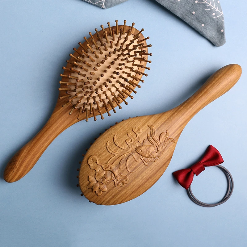 Wooden air cushion comb anti-static massage comb Chinese manufacturers customized logo to provide picture production