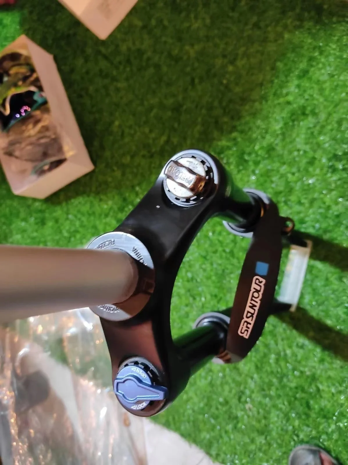 SR Suntour Suspension Fork 2022 New Design X1 Model With Disc Brake