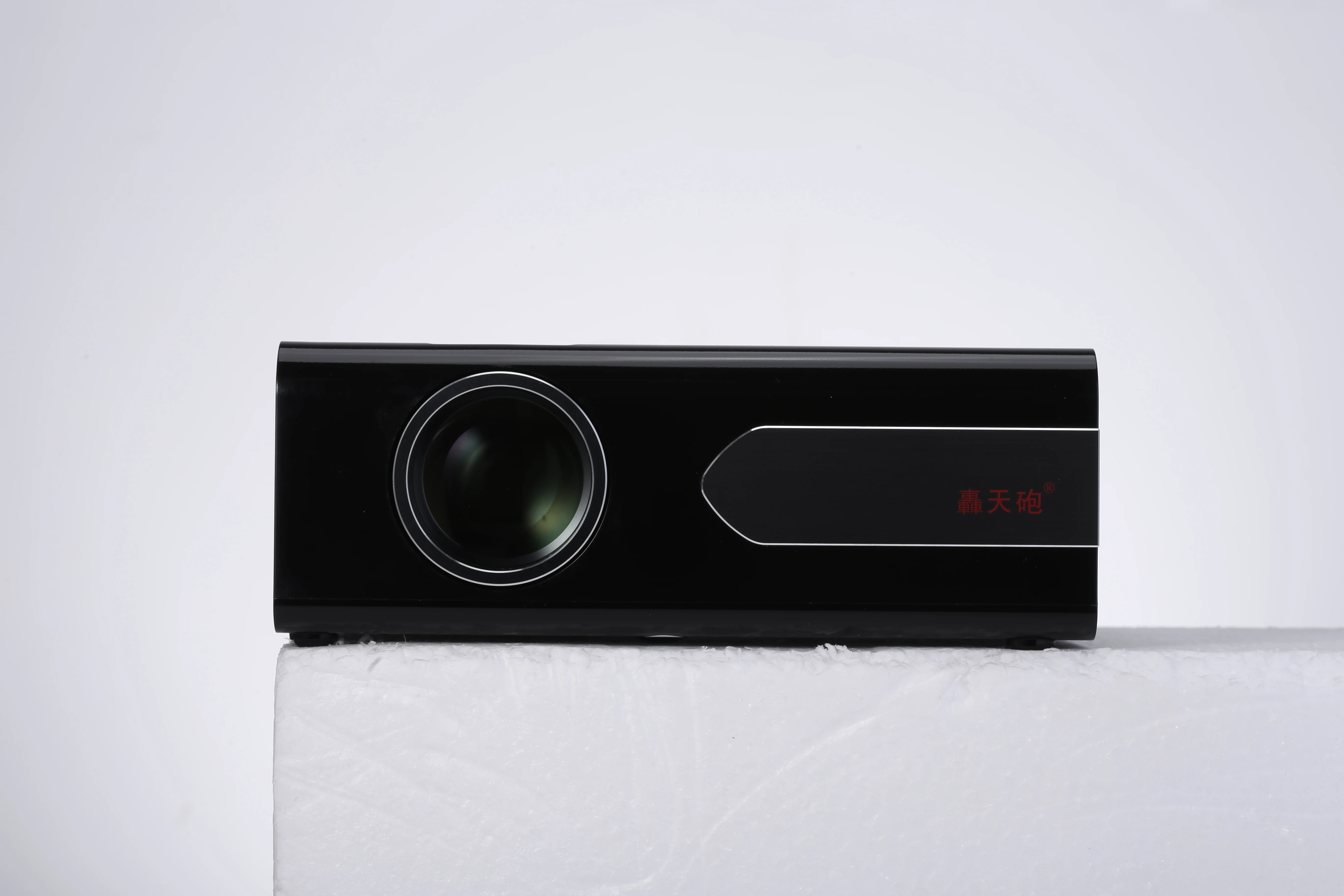Home Theater led Projector HTP GP18 Full HD 720P 1500lumen High Brightness fashion design proyector  with mirroringcast Android