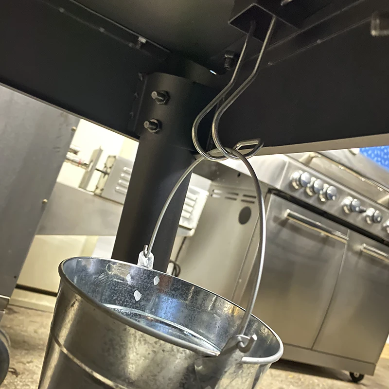 High Quality Controller Wood Pellet Smoker BBQ Barbecue Grill With 2Pcs Brake