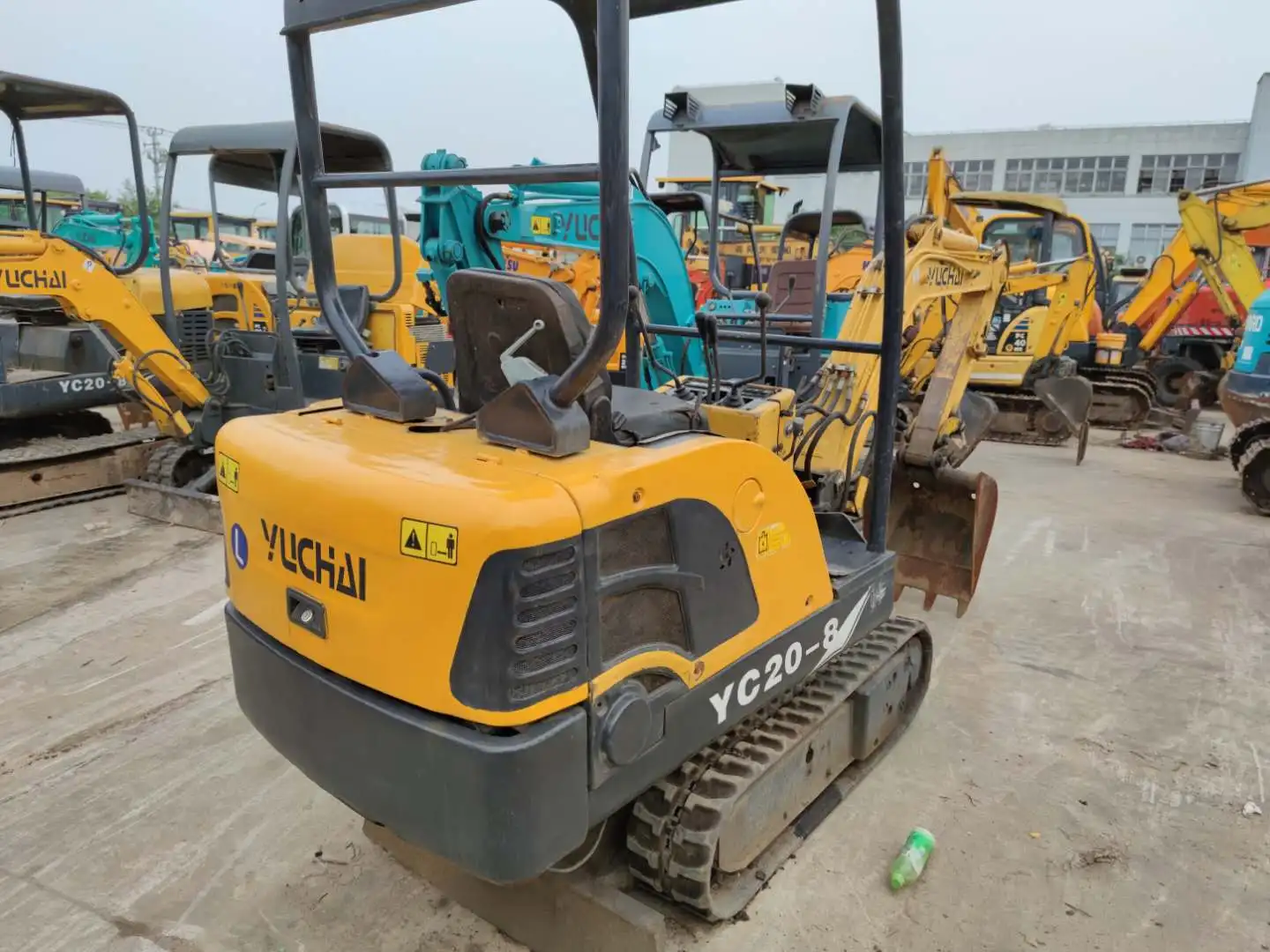 Chinese YUCHAI China mini digger excavators in low price contact BOBBY on WECHAT/WHATSAPP: +86 15618828665