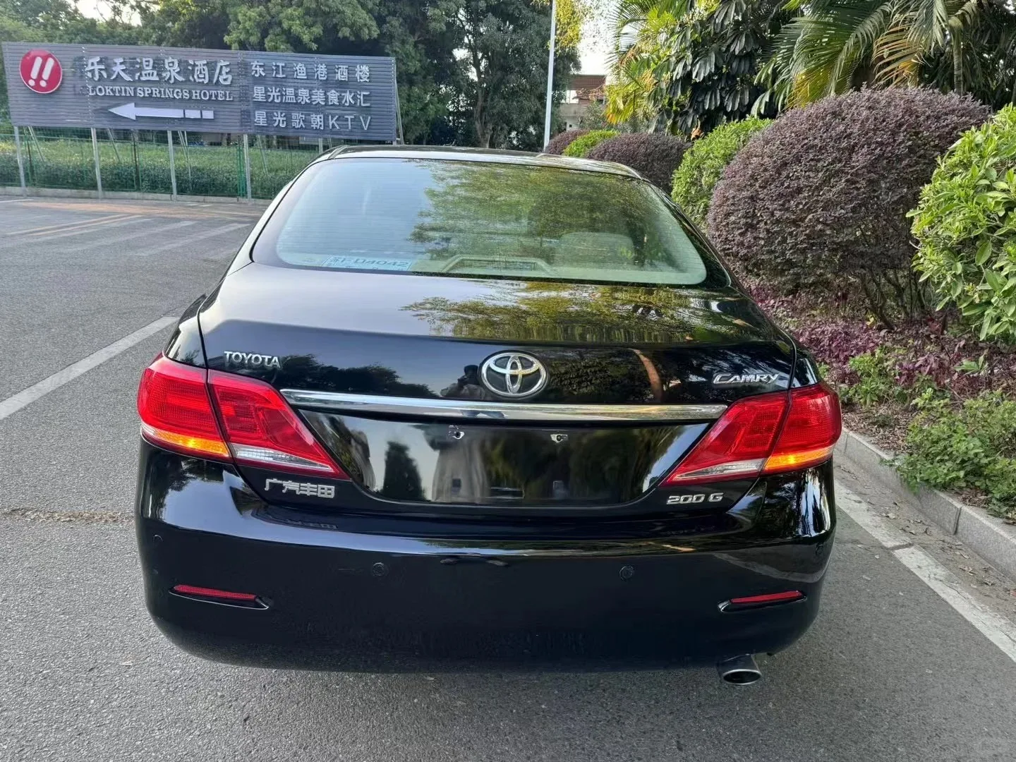 Подержанный Toyota Camry 2011 200 г роскошный юбилейный двигатель 2.0L 147hp L4 Левый ручной привод дешевый бензиновый седан Китай серийный автомобиль