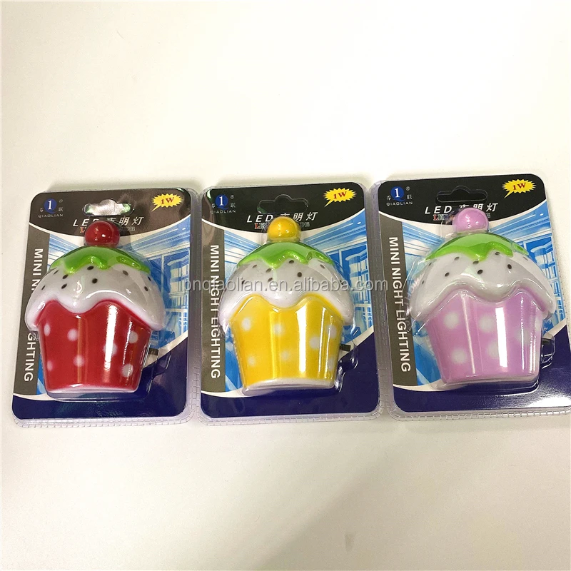 Qiaolian Long Working Cup Cake Design Portable Led Night Light Save Electricity Durable Bedroom Switch Nightlight 1W Mini Light