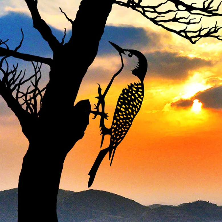 
Metal Retro Courtyard Art Decoration Pastoral Furnishing Garden Woodpecker Silhouette Tree Stakes 