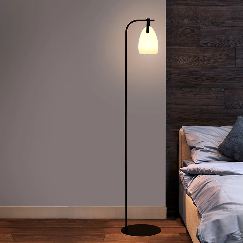 ODM/ODM High Quality CE Listed Minimalist Upright Metal Stand Living Room Bedroom RGB Portable LED Hanging Lantern Floor Lamp