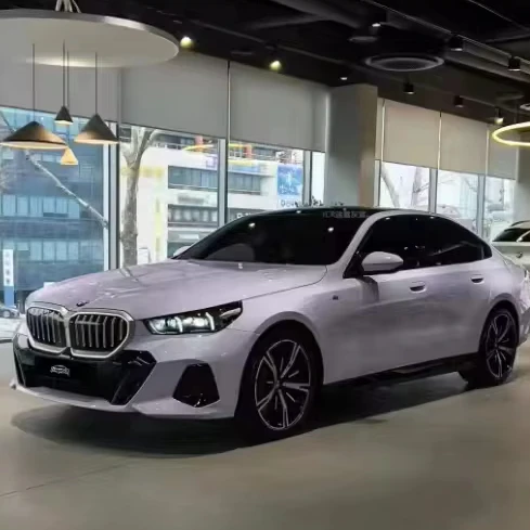 2024 B M W i5 567km rear-wheel drive 35L luxury package sport Large electric sedans