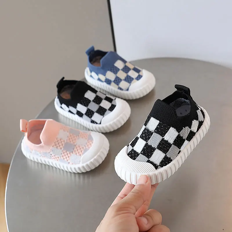 Wholesale summer Non-Slip checkerboard Barefoot beach socks Toddler Kids Baby Sock Shoes