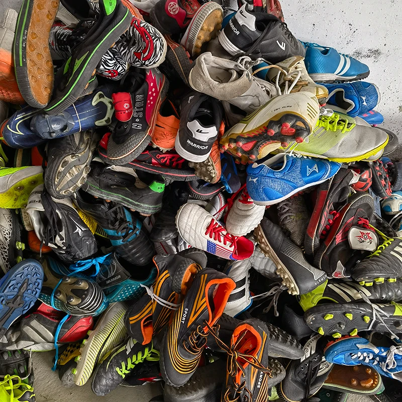 Worth Buying second hand item used shoes sneakers shoes from manufacturer factory price shoes