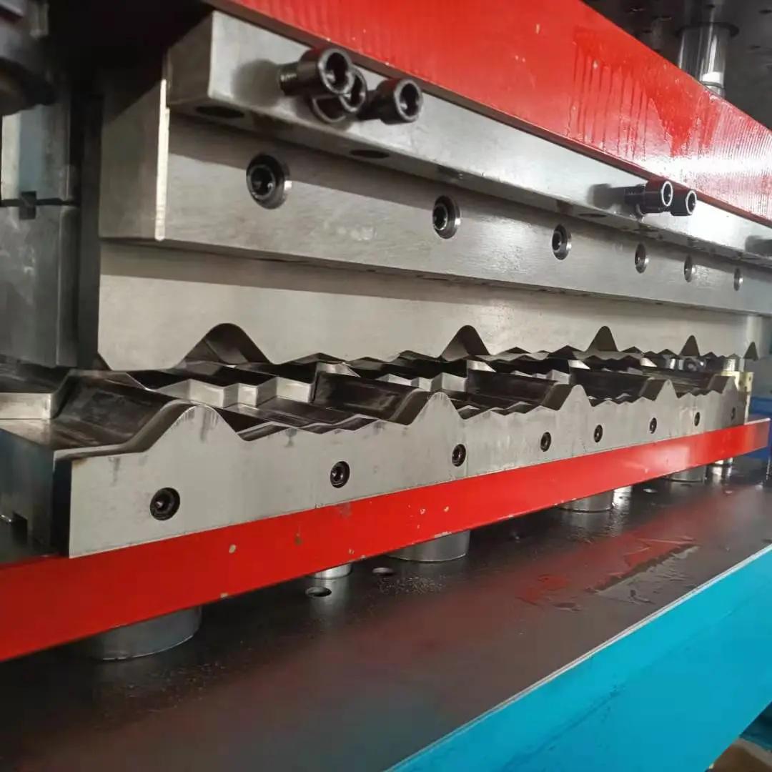 ZTRFM OEM ODM Customized High Speed Galvanized Roofing Sheet Roof Tile Roof Panel Making Machine