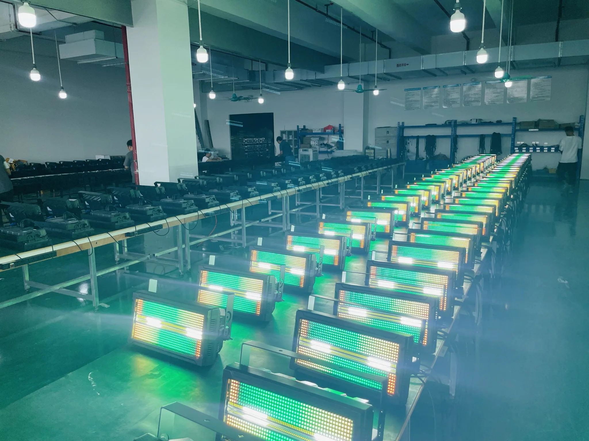 2024 New Stage Lighting 800w RGBW LED Strobe Light Dmx512 LED Stage Light Dj Stage Flash for Disco Club