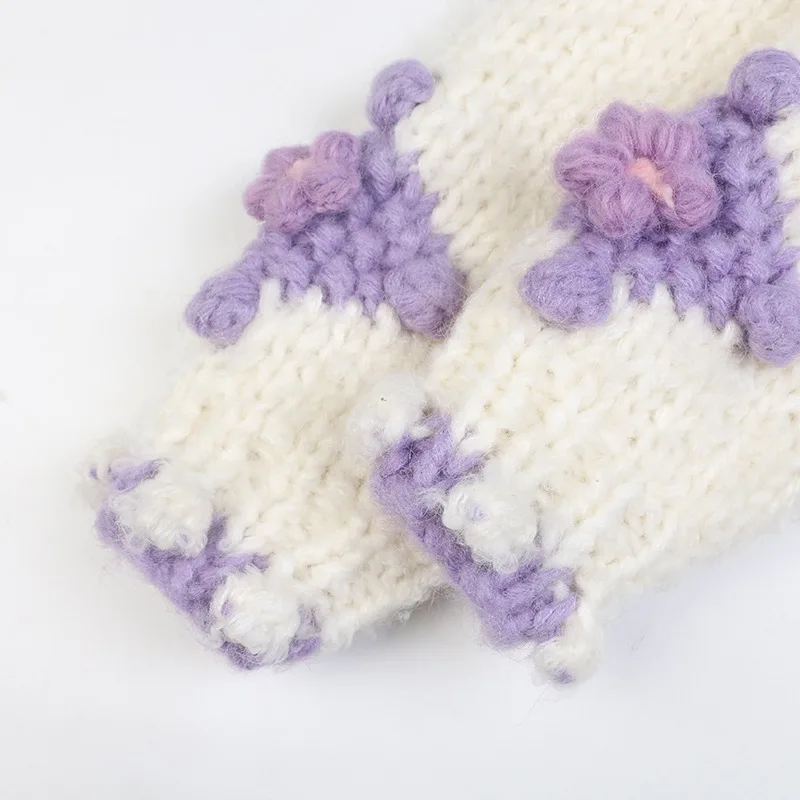 New Arrivals Winter Thick Double Button Flower Pattern V Neck Cardigan Knitted Knitwear