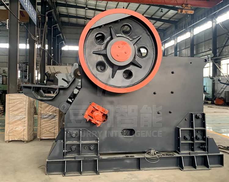 Industrial jaw crusher flywheel mobile stone jaw crusher 600 x 900