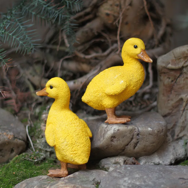 Life size Garden Lawn Yard Decoration Resin Little Yellow Duck Statue Animal Figurine Outdoor Pool ornaments