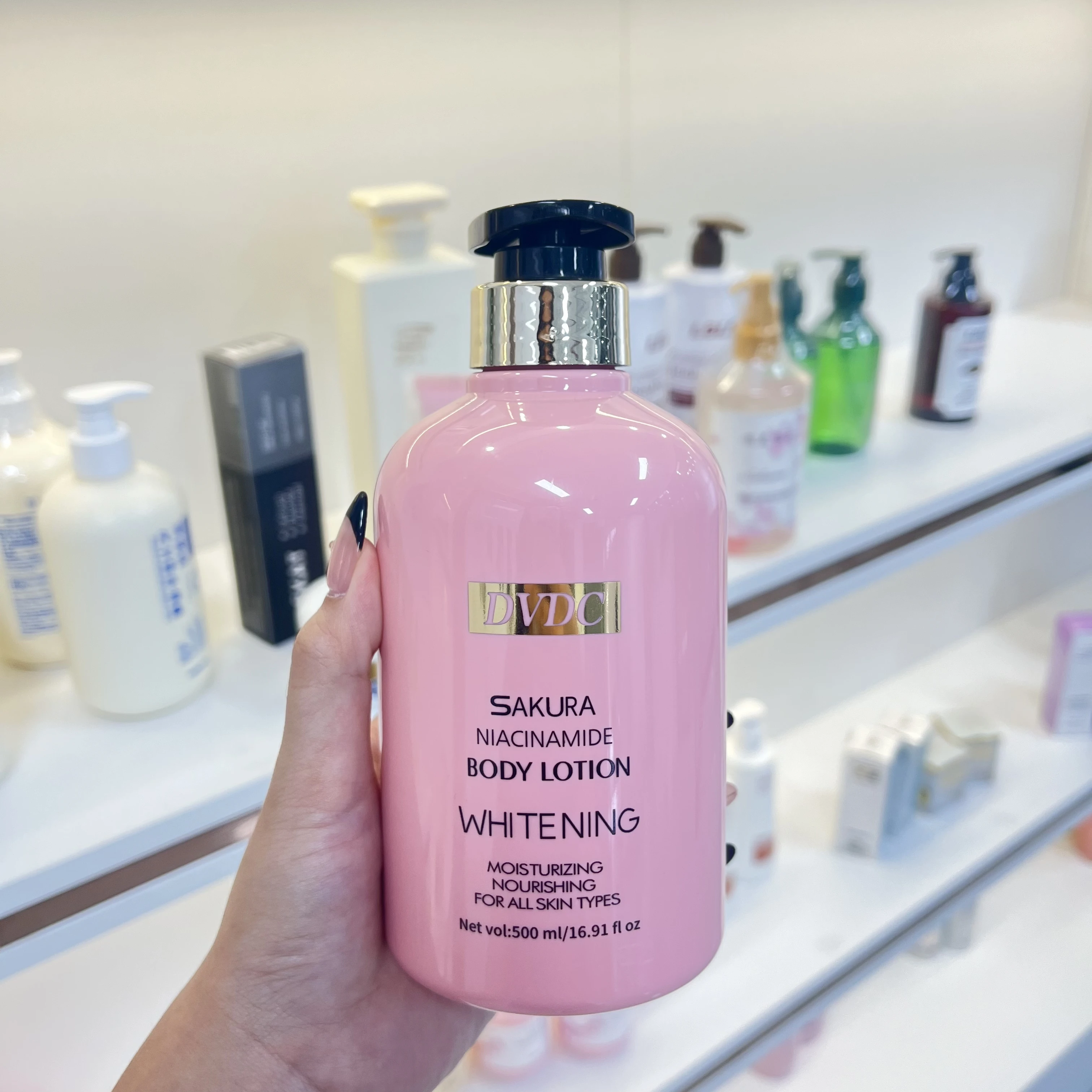 Hot Selling Whitening Brightening Improve Dark Yellow Brighten Skin Top Whitening Lotion Sakura Lotion Niacinamide Serum Lotion