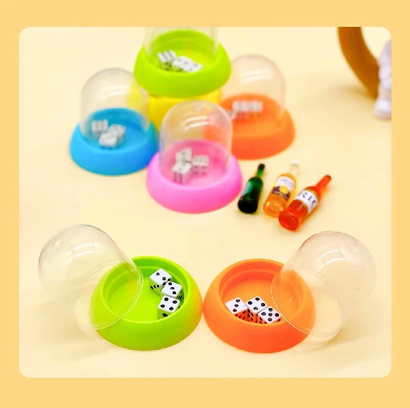 Table game decompression parent-child plastic creative mini sieve cup dice kindergarten gift toy wholesale
