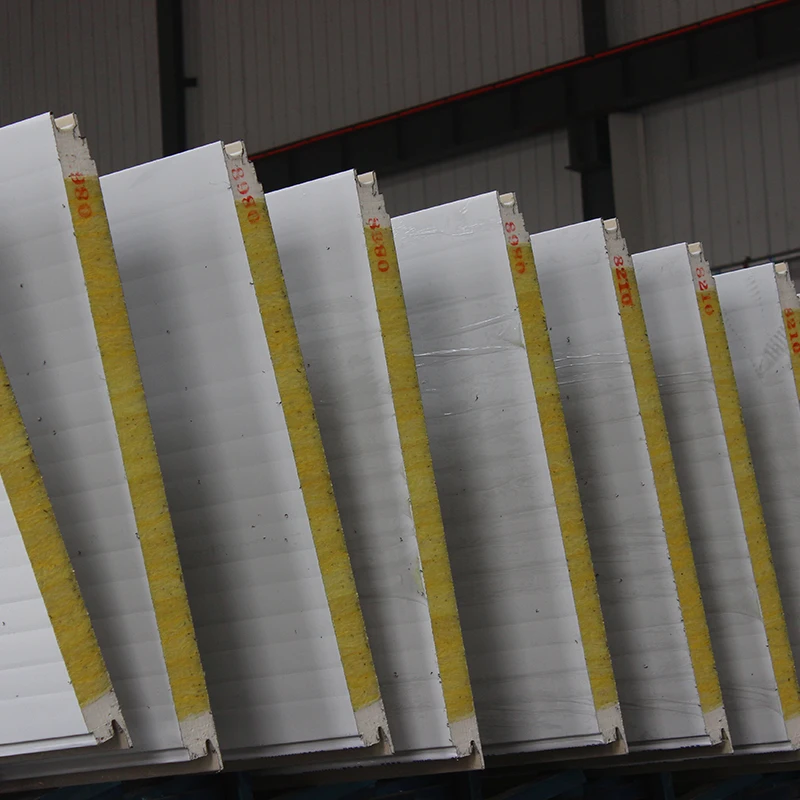 2022 огнеупорная теплоизоляционная сэндвич-панель из стекловаты для заводских стен от китайского поставщика