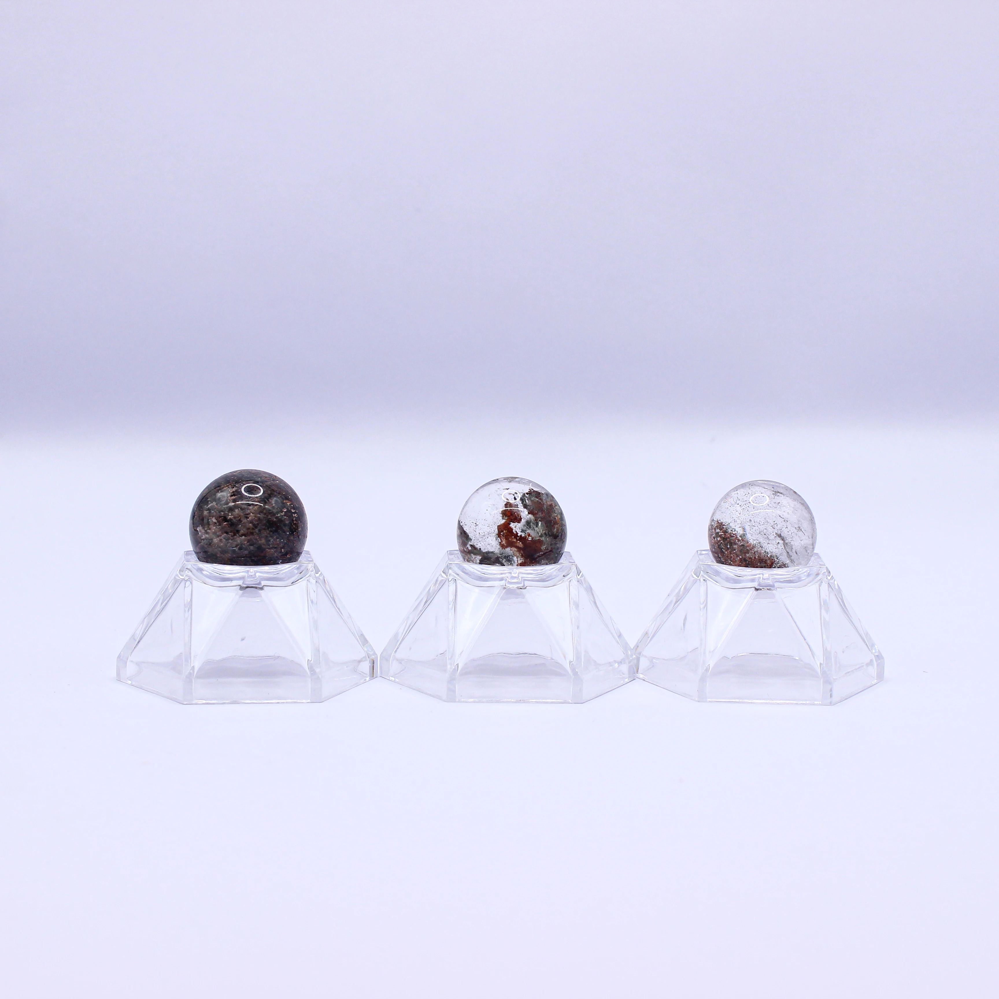 Muelson High Quality Natural Green Phantom Sphere Garden Quartz Colorful Ghost Stone Ball for Decorative Gifts