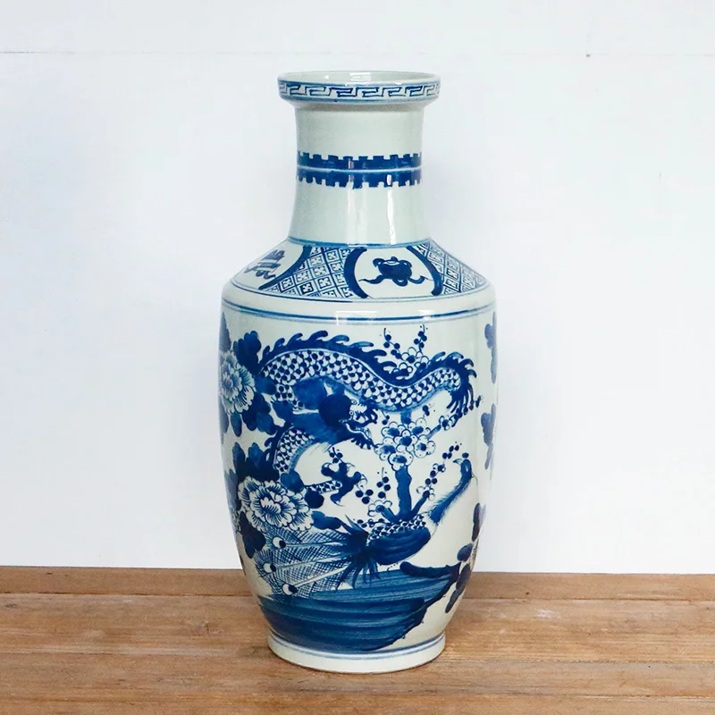 Chinese porcelain vase with blue and white hand painting  dragon classical ceramic vintage bottle for hotel and home decorative