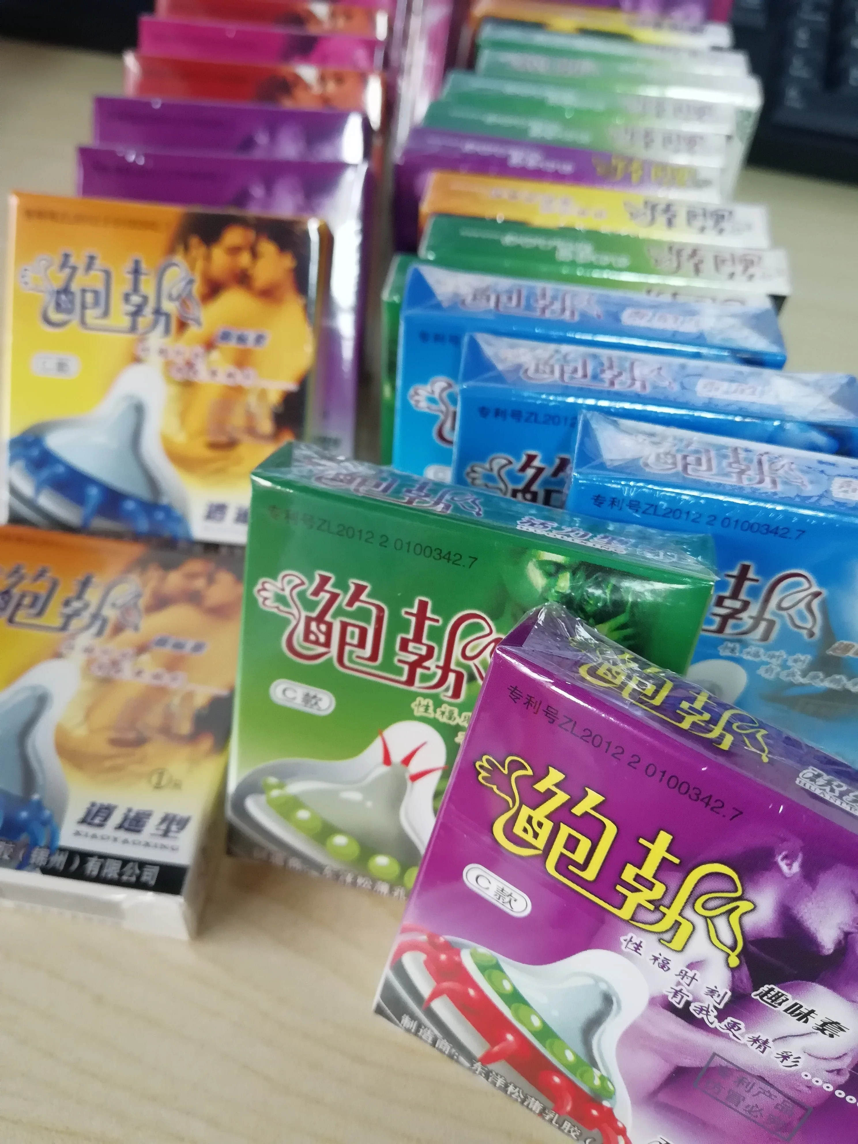 Adult Sex Product Natural Latex Condom with Super Thin,Love Acid Male Sex Long Time Delay Condom