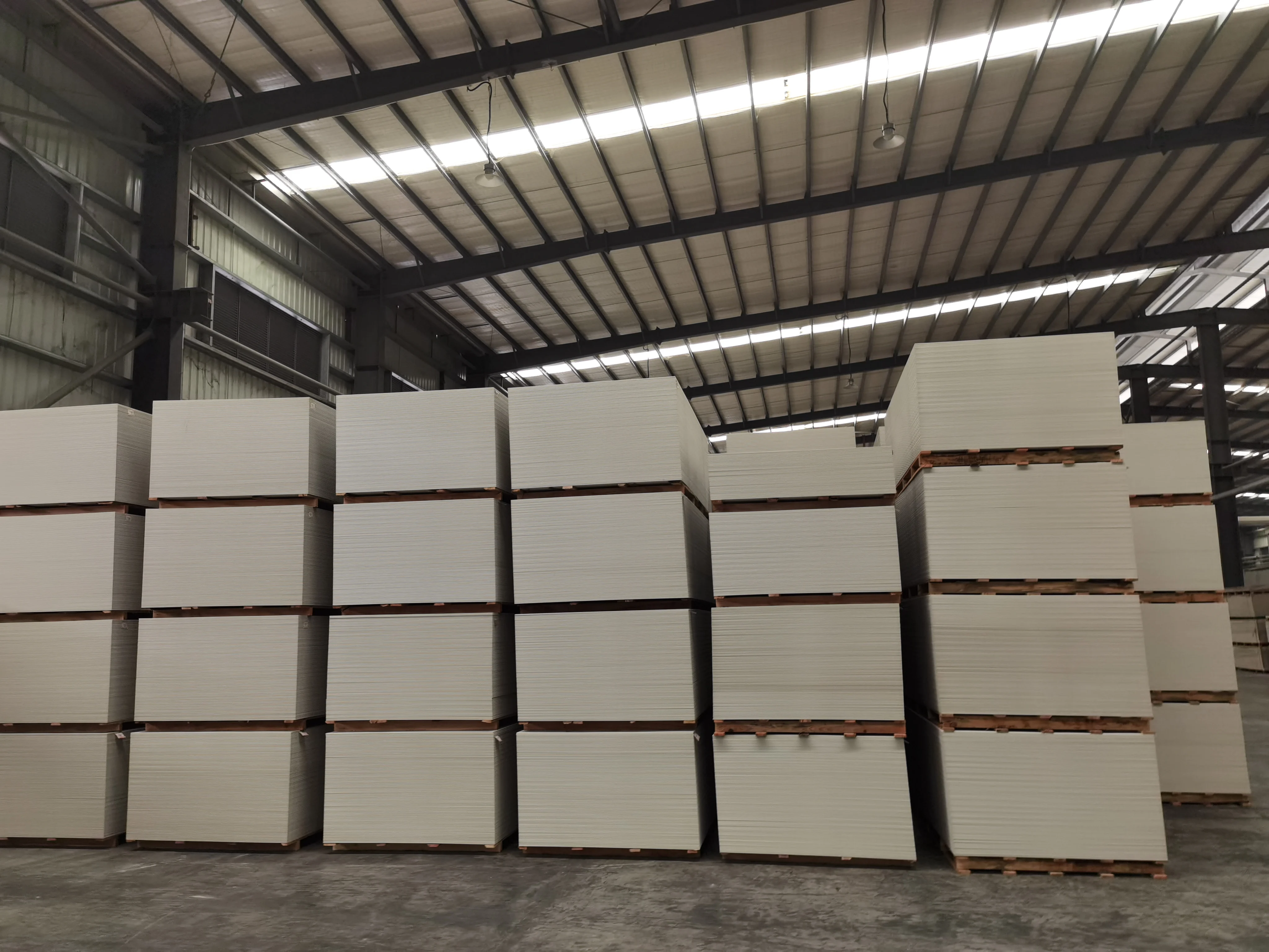 4mm Wholesale 100% Non-Asbestos High Strength Anticorrosive Fire Rated Calcium Silicate Board