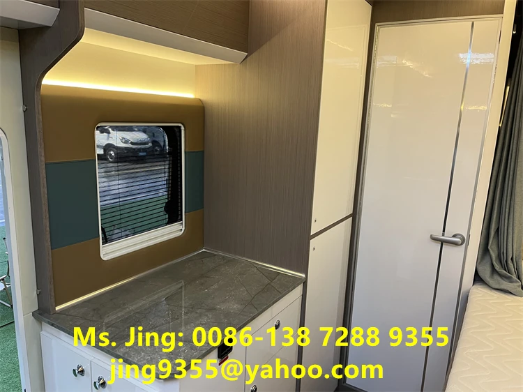 Comfortable ISUZU 4x2 Mobile House Truck Automatic RV Motorhome For Travelling