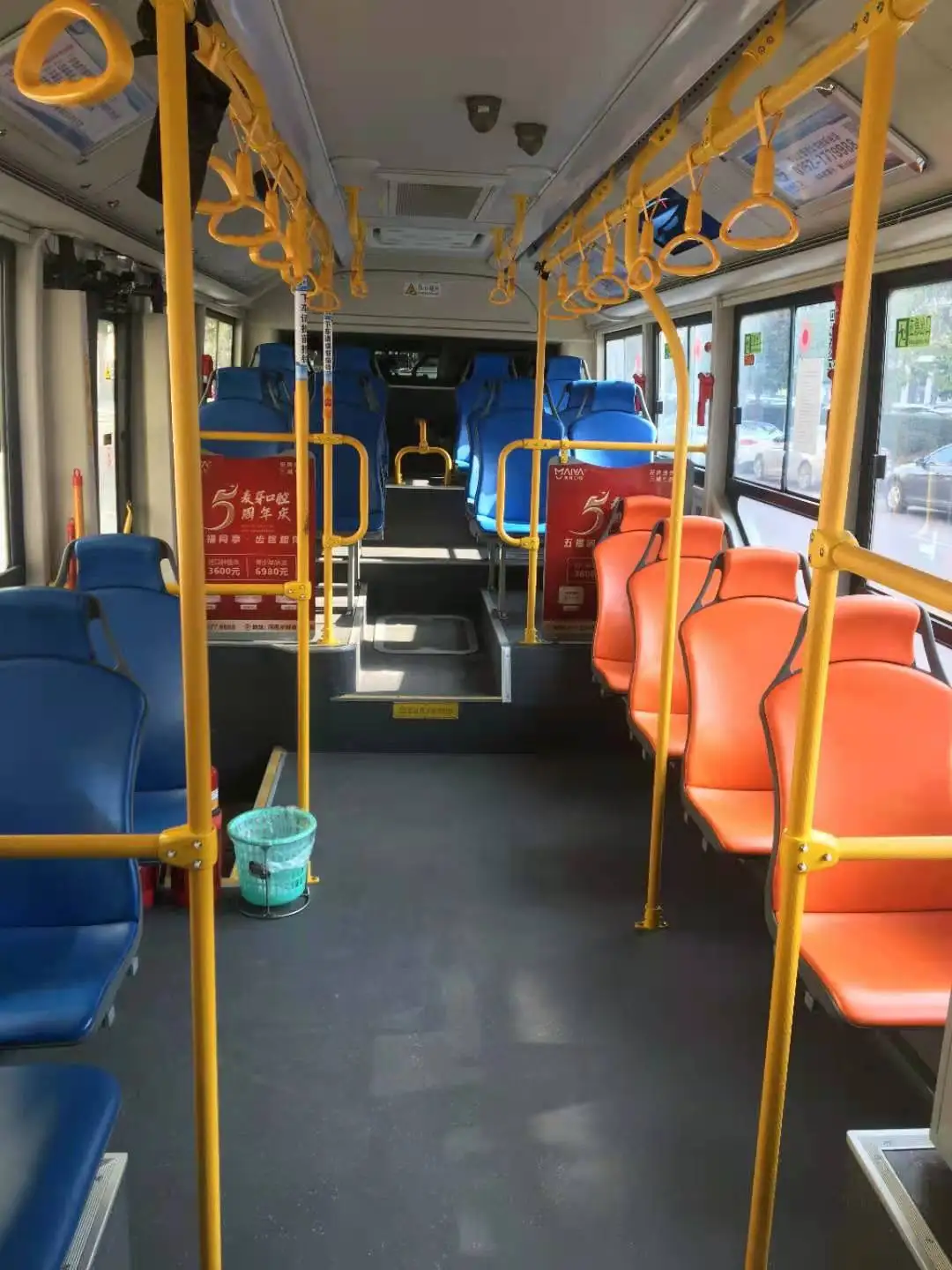 New Design Luxury Injected High Back Plastic Bus Seat With Cushion