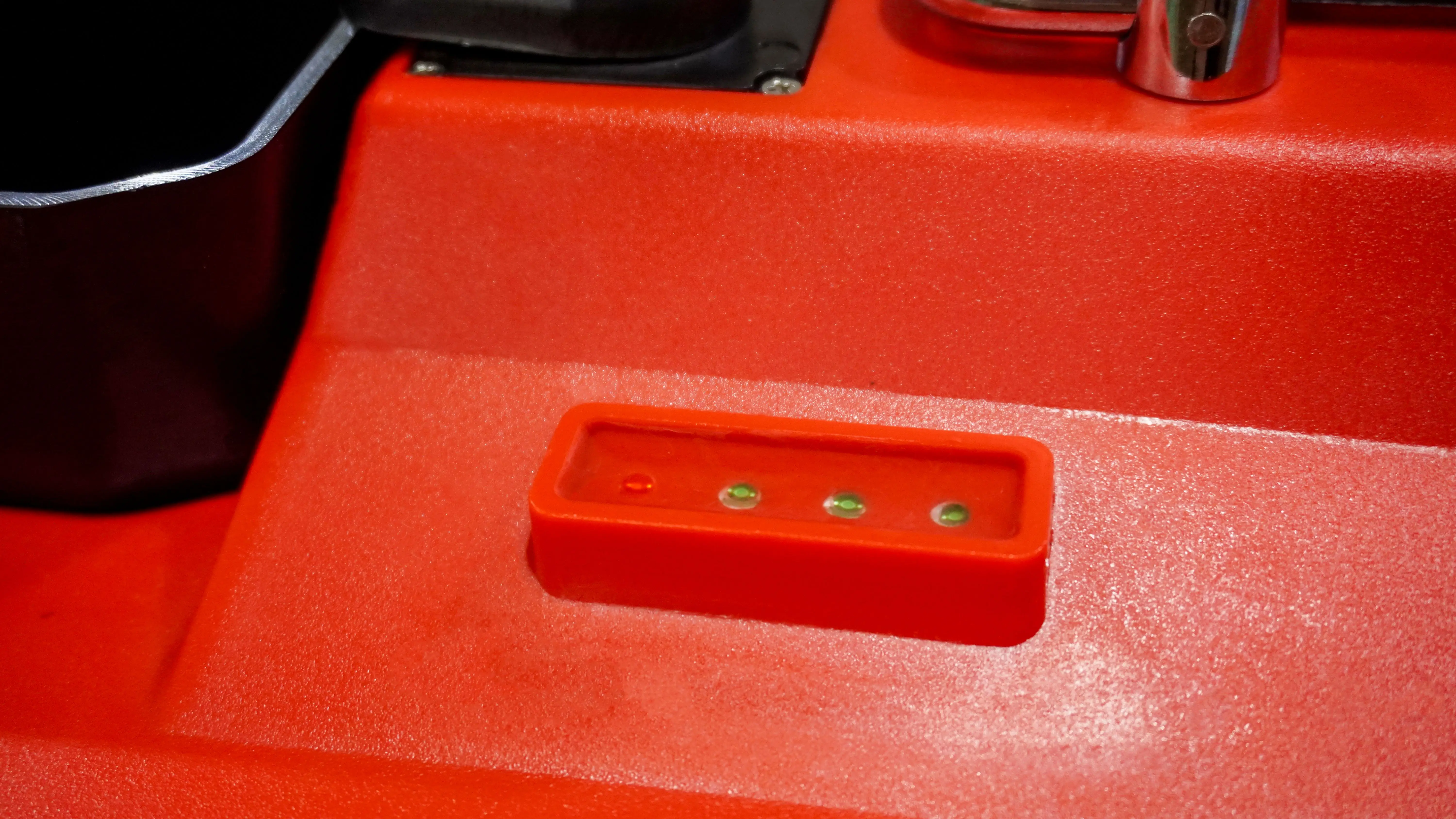 12V high-speed fishing bait boat with large capacity and GPS