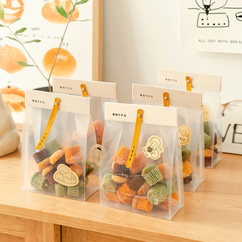 Hot-sale Disposable Plastic Food Bag Transparent Nuts Snack Chocolate Packing Bag Recyclable Holiday Gift Bag
