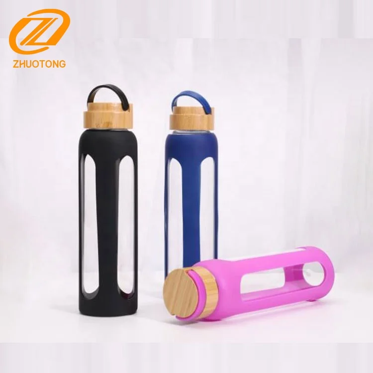 New Arrival Bamboo Lid  Portable Borosilicate Glass Drinking Water Bottle with Silicone Sleeve