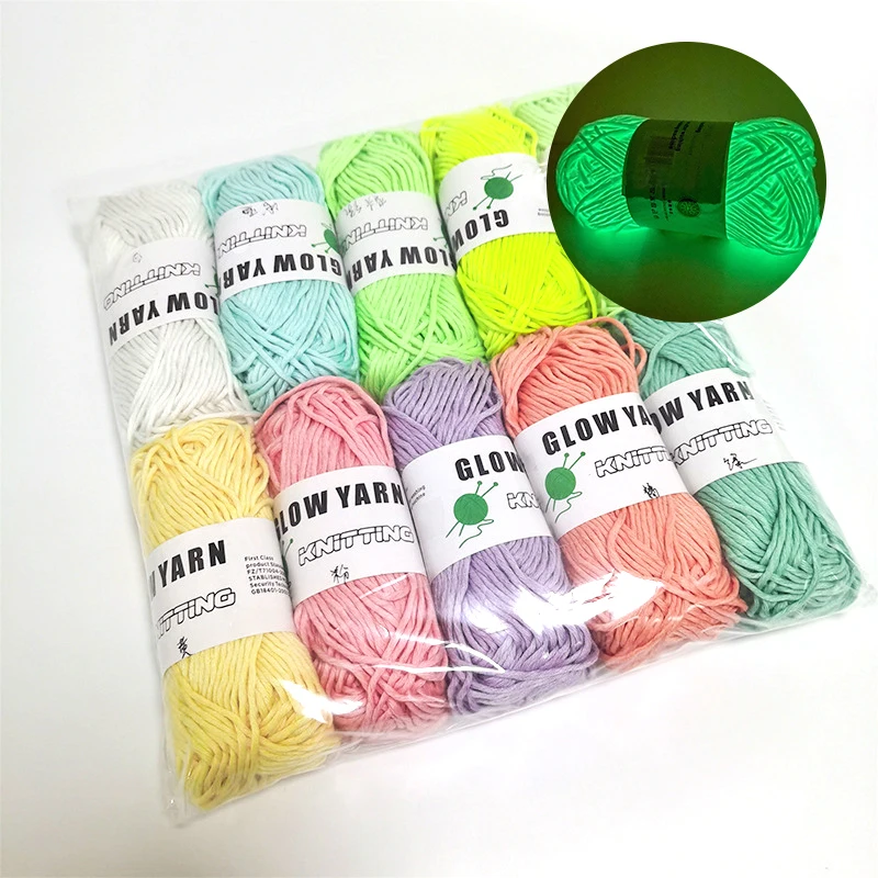 50g/50m Factory Wholesale 100% Ring Spun Polyester Glow in Dark Chunky Yarn Luminous Hand Knitting 2mm Opp Bag Raw 5 Bags Normal