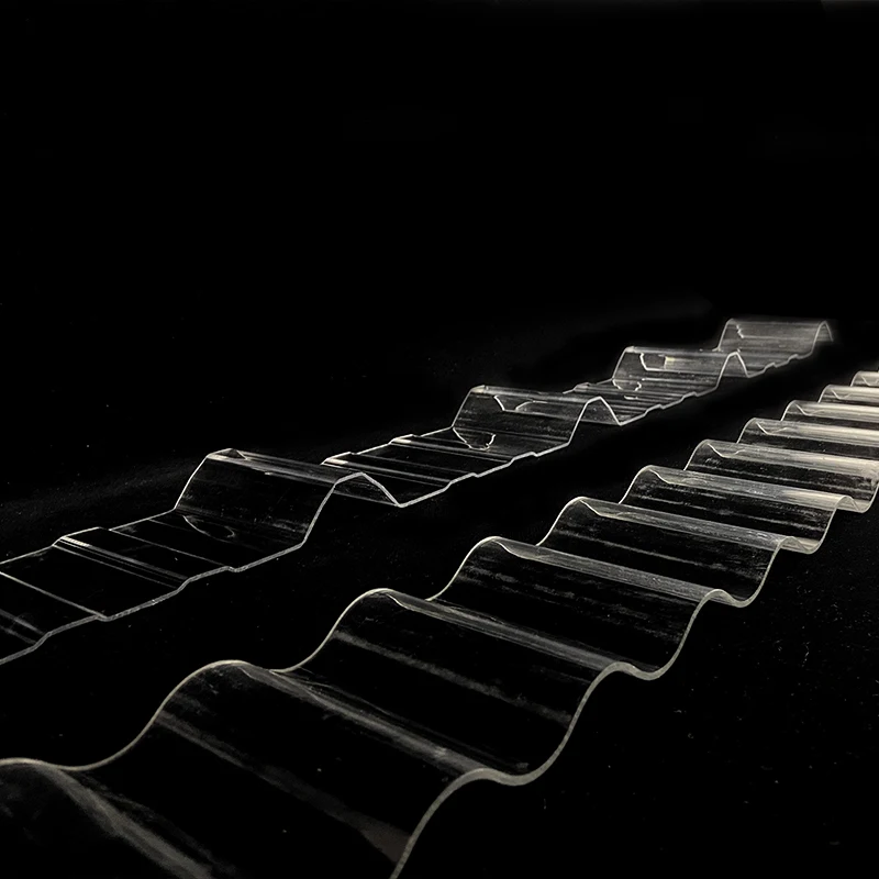 Поликарбонатный прозрачный гофрированный пластиковый лист для крыши теплицы