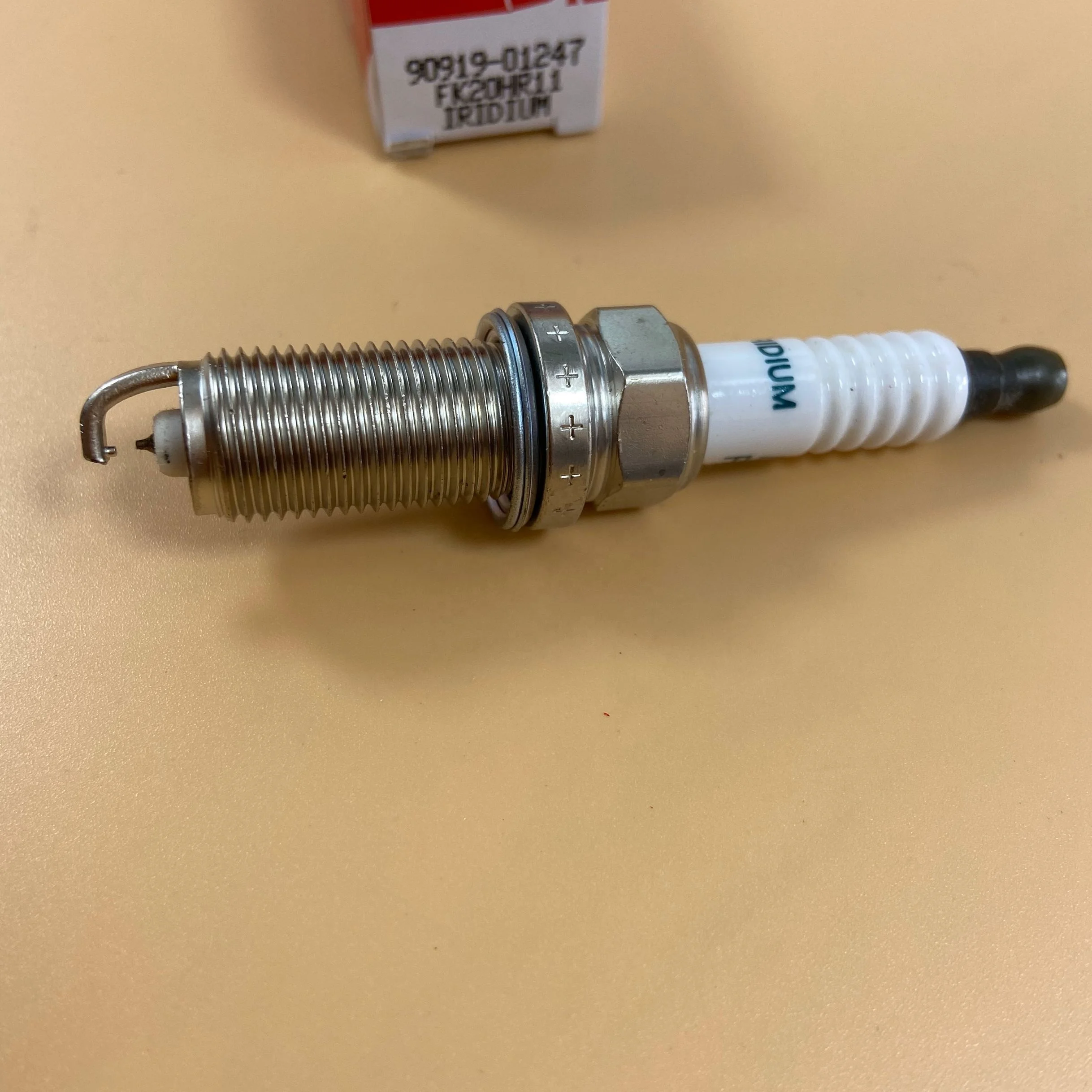 Двойная иридиевая Свеча зажигания для Toyota- Camry Corolla RAV4 Lexus- V6 3.5L 90919-01247 FK20HR11 Iridium